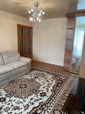 Продам трехкомнатную (3-комн.) квартиру, Рабочая ул, 9, Киров г