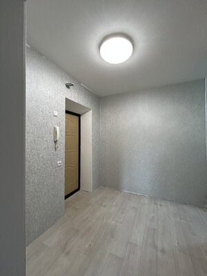 Продам трехкомнатную (3-комн.) квартиру, Рабочая ул, 9, Киров г