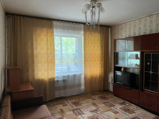 Продам трехкомнатную (3-комн.) квартиру, Маршала Жукова пр-кт, 13, Иркутск г