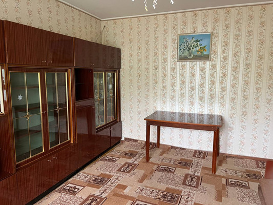 Продам трехкомнатную (3-комн.) квартиру, Маршала Жукова пр-кт, 13, Иркутск г