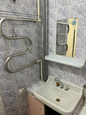 Продам трехкомнатную (3-комн.) квартиру, Маршала Жукова пр-кт, 13, Иркутск г