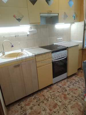 Продам двухкомнатную (2-комн.) квартиру, Академика Варги ул, 28, Москва г