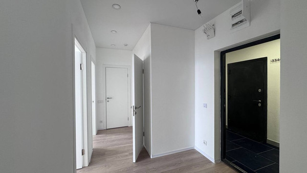 Продам трехкомнатную (3-комн.) квартиру, Новая ул, 14, Ям с