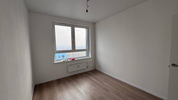 Продам трехкомнатную (3-комн.) квартиру, Новая ул, 14, Ям с