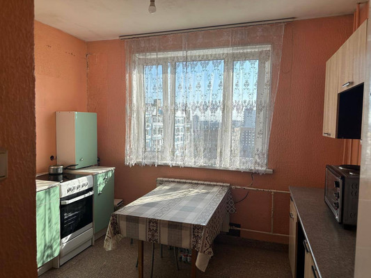 Продам трехкомнатную (3-комн.) квартиру, Маршала Голованова ул, 13, Москва г