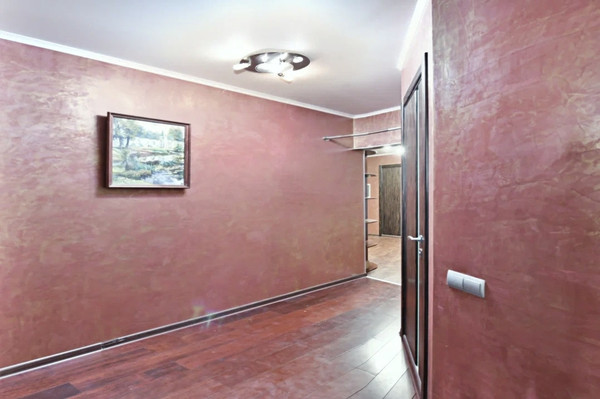 Продам трехкомнатную (3-комн.) квартиру, Мичурина ул, 27к2, Королев г