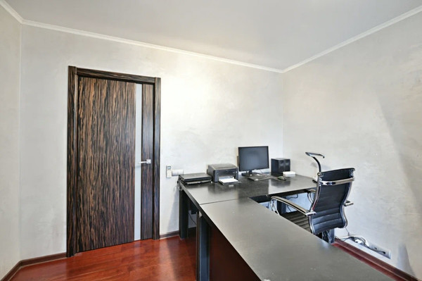 Продам трехкомнатную (3-комн.) квартиру, Мичурина ул, 27к2, Королев г
