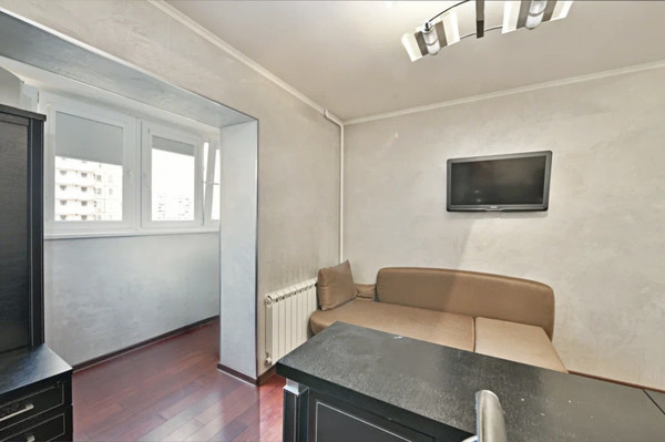 Продам трехкомнатную (3-комн.) квартиру, Мичурина ул, 27к2, Королев г