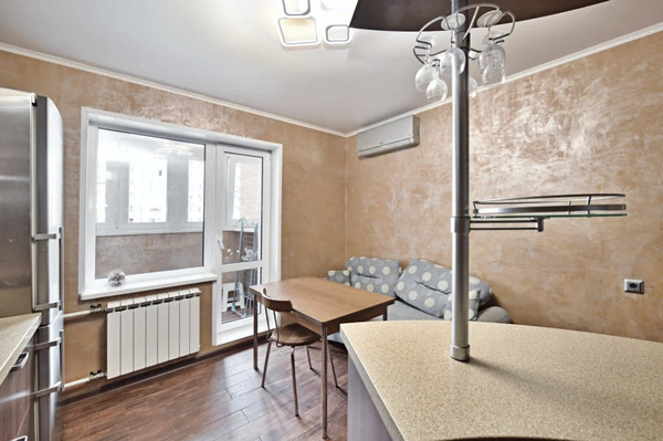 Продам трехкомнатную (3-комн.) квартиру, Мичурина ул, 27к2, Королев г