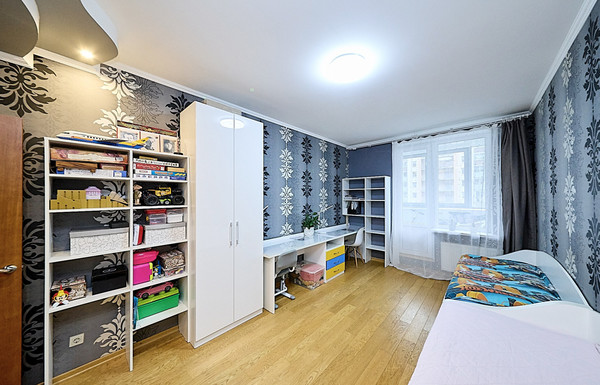Продам трехкомнатную (3-комн.) квартиру, Гжатская ул, 22Ак3, Санкт-Петербург г