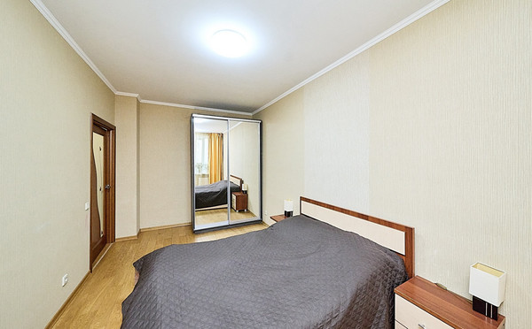 Продам трехкомнатную (3-комн.) квартиру, Гжатская ул, 22Ак3, Санкт-Петербург г