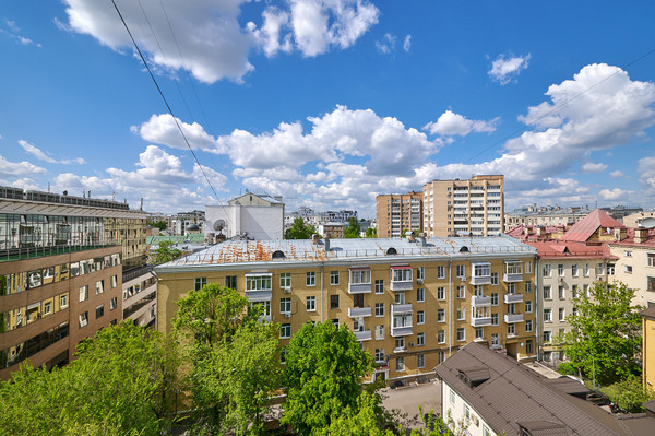 Продам трехкомнатную (3-комн.) квартиру, Земляной Вал ул, 18-22, Москва г