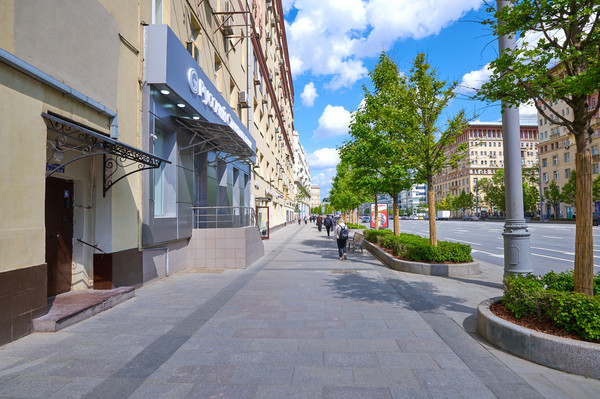 Продам трехкомнатную (3-комн.) квартиру, Земляной Вал ул, 18-22, Москва г