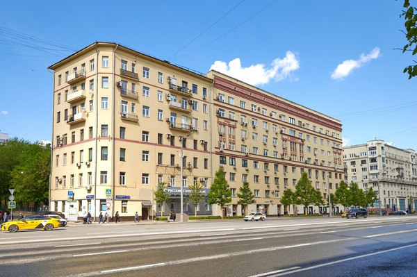 Продам трехкомнатную (3-комн.) квартиру, Земляной Вал ул, 18-22, Москва г