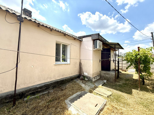 Продам двухкомнатную (2-комн.) квартиру, Тепличный пер, 1, Первомайское с