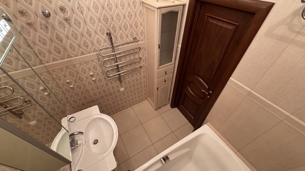 Продам двухкомнатную (2-комн.) квартиру, Жилгородок (Ольгино мкр.) ул, 4к1, Балашиха г