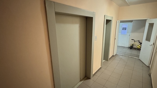 Продам двухкомнатную (2-комн.) квартиру, Жилгородок (Ольгино мкр.) ул, 4к1, Балашиха г