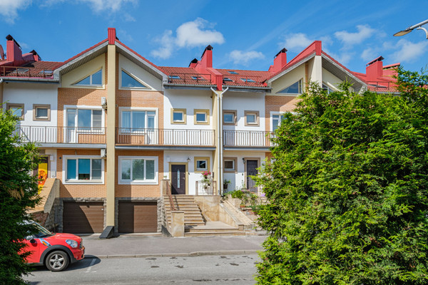 Продам многокомнатную квартиру, Береговая (Шувалово тер.) ул, 18к1, Санкт-Петербург г