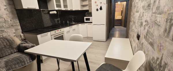 Продам однокомнатную (1-комн.) квартиру, Новгородский пр-кт, 10А, Шушары п
