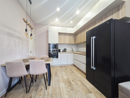 Продам двухкомнатную (2-комн.) квартиру, Парк Апрель ул, 33, Апрелевка г