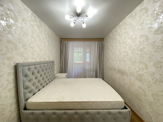 Продам трехкомнатную (3-комн.) квартиру, Подольская ул, 4а, Северово д
