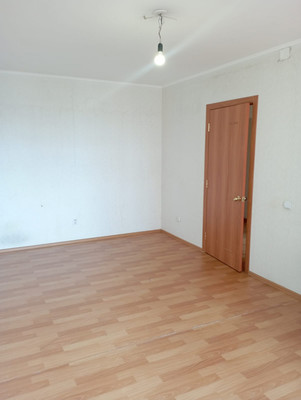 Продам однокомнатную (1-комн.) квартиру, Калинина ул, 18, Красноярск г