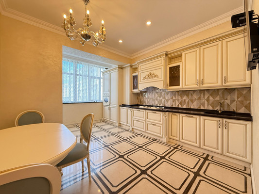 Продам трехкомнатную (3-комн.) квартиру, Тарчокова ул, 19, Нальчик г