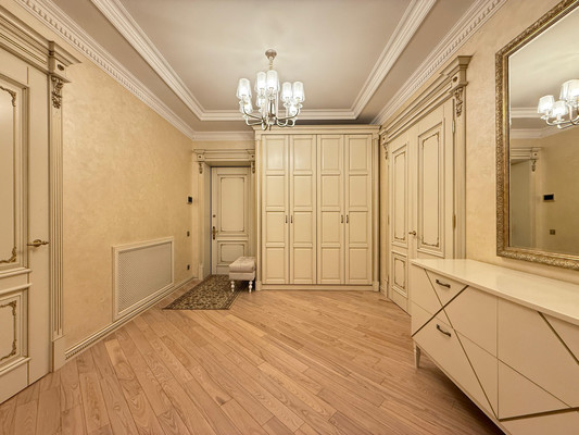 Продам трехкомнатную (3-комн.) квартиру, Тарчокова ул, 19, Нальчик г