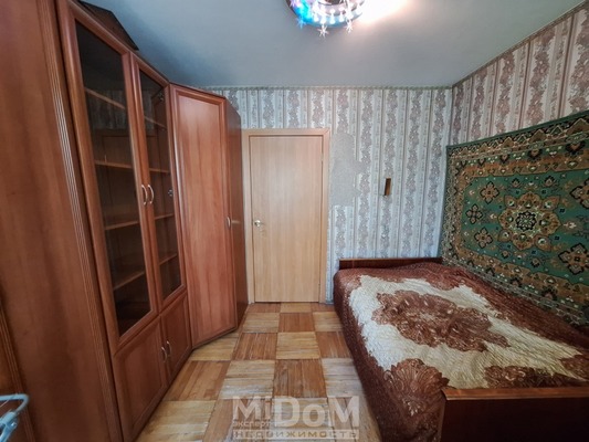 Продам трехкомнатную (3-комн.) квартиру, Ольги Форш ул, 3, Санкт-Петербург г
