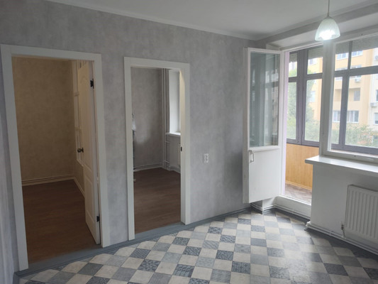 Продам двухкомнатную (2-комн.) квартиру, Стадионная ул, 19, Мирное с
