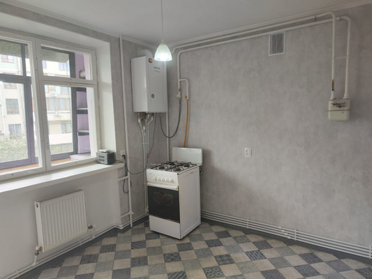 Продам двухкомнатную (2-комн.) квартиру, Стадионная ул, 19, Мирное с