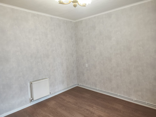 Продам двухкомнатную (2-комн.) квартиру, Стадионная ул, 19, Мирное с