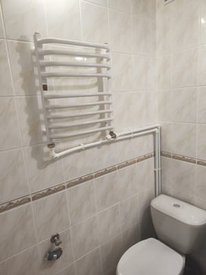 Продам двухкомнатную (2-комн.) квартиру, Стадионная ул, 19, Мирное с