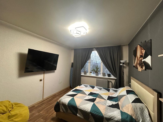 Продам двухкомнатную (2-комн.) квартиру, Ферганская ул, 24, Москва г