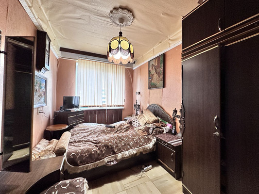 Продам трехкомнатную (3-комн.) квартиру, Уточкина ул, 5, Санкт-Петербург г