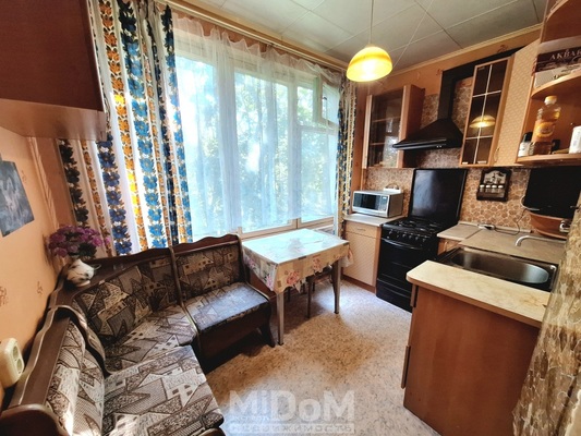 Продам трехкомнатную (3-комн.) квартиру, Ольги Форш ул, 3, Санкт-Петербург г