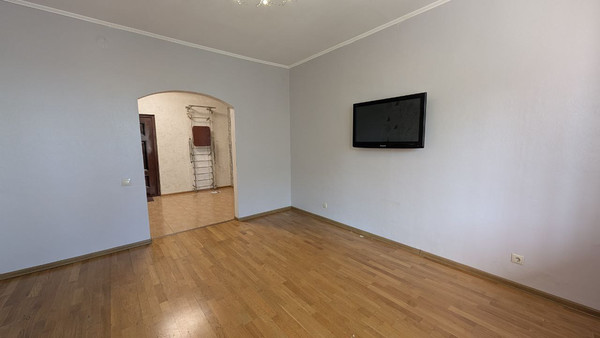 Продам двухкомнатную (2-комн.) квартиру, Байкальская ул, 202/9, Иркутск г