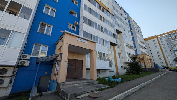 Продам двухкомнатную (2-комн.) квартиру, Байкальская ул, 202/9, Иркутск г