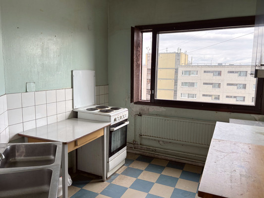 Продам комнату в 13-комн. квартире, Горняков пр-кт, 2А, Костомукша г
