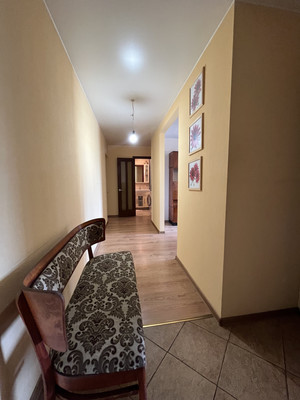Продам трехкомнатную (3-комн.) квартиру, 2-я Заводская ул, 20, Красково п
