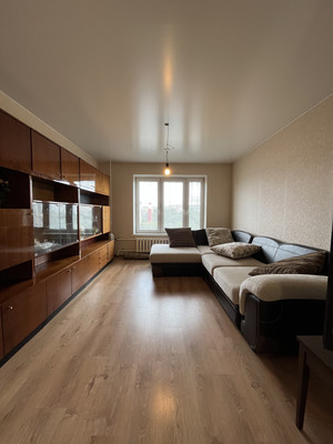 Продам трехкомнатную (3-комн.) квартиру, 2-я Заводская ул, 20, Красково п