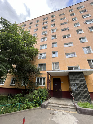 Продам трехкомнатную (3-комн.) квартиру, 2-я Заводская ул, 20, Красково п