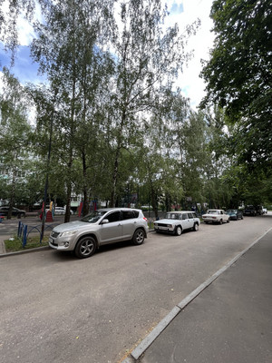 Продам трехкомнатную (3-комн.) квартиру, 2-я Заводская ул, 20, Красково п
