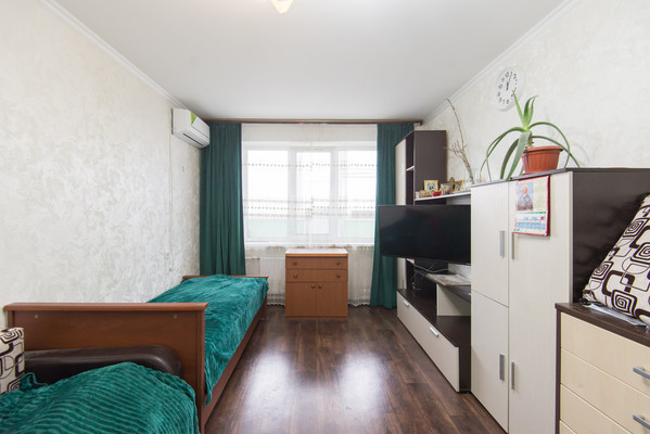 Продам однокомнатную (1-комн.) квартиру, Уланская ул, 15к4, Ростов-на-Дону г