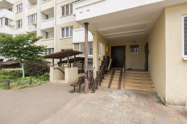 Продам однокомнатную (1-комн.) квартиру, Уланская ул, 15к4, Ростов-на-Дону г