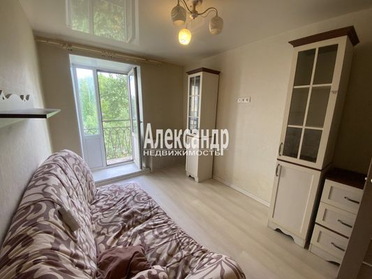Продам двухкомнатную (2-комн.) квартиру, Обуховской Обороны пр-кт, 108к2, Санкт-Петербург г