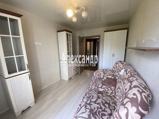 Продам двухкомнатную (2-комн.) квартиру, Обуховской Обороны пр-кт, 108к2, Санкт-Петербург г
