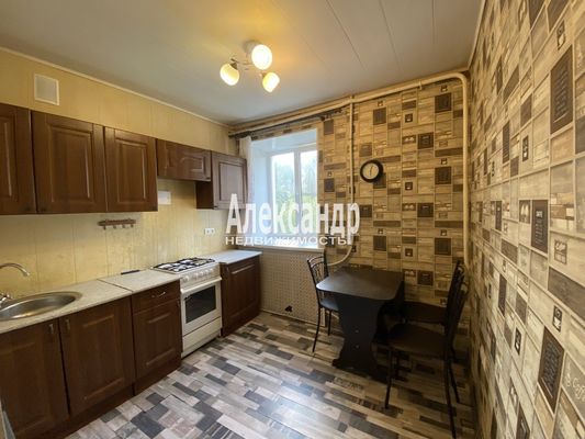 Продам двухкомнатную (2-комн.) квартиру, Обуховской Обороны пр-кт, 108к2, Санкт-Петербург г