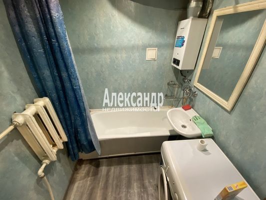 Продам двухкомнатную (2-комн.) квартиру, Обуховской Обороны пр-кт, 108к2, Санкт-Петербург г
