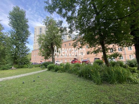 Продам двухкомнатную (2-комн.) квартиру, Обуховской Обороны пр-кт, 108к2, Санкт-Петербург г